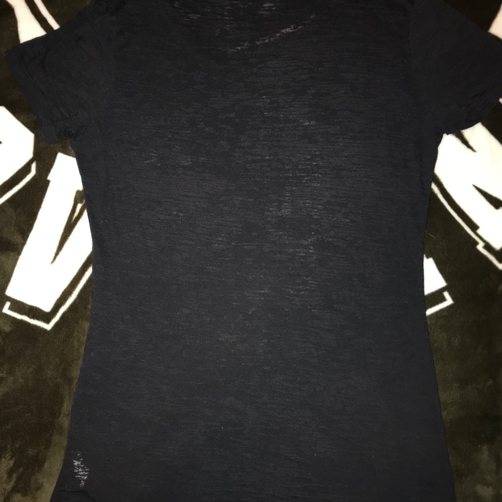 ❤️❤️HELLO KITTY 35th ANNIVERSARY BURNOUT TEE❤️❤️ - Picture 3 of 7